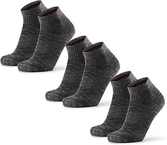 Descubre los tipos de calcetines de trekking y sus beneficios