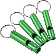 Beneficios de Llevar un Silbato de Emergencia en Aventuras al Aire Libre